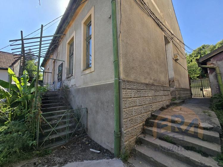 Oportunitate investitionala | Casa 200mp + Teren 800mp | Central