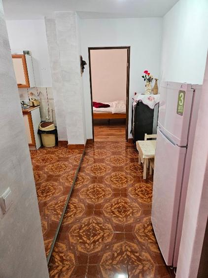 Vand apartament decomndat
