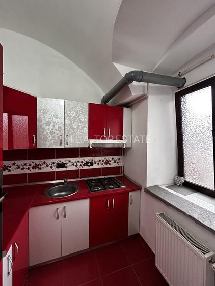 Apartament 3 Camere De Inchiriat Boul Rosu - 5