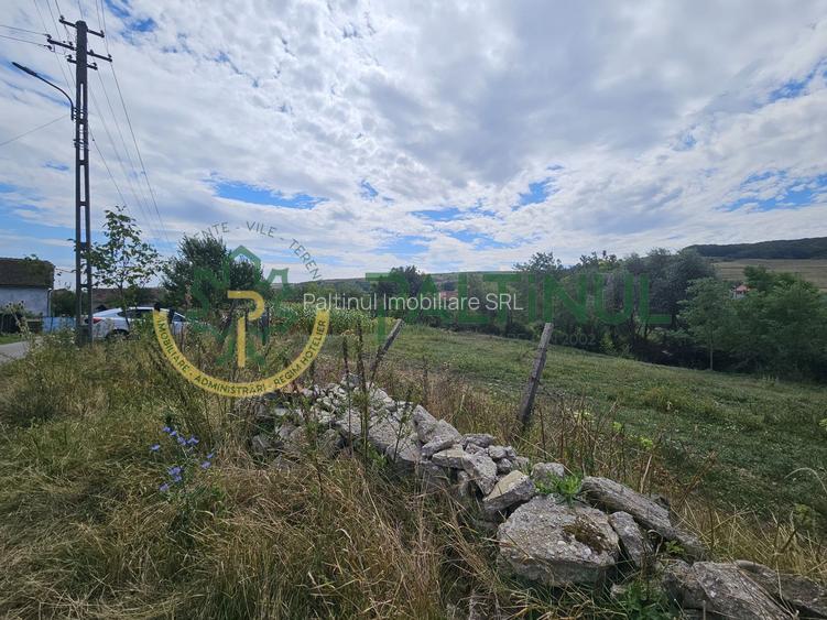 Teren intravilan de vânzare în Alămor, Sibiu, deschidere generoasă, utilitati - 7