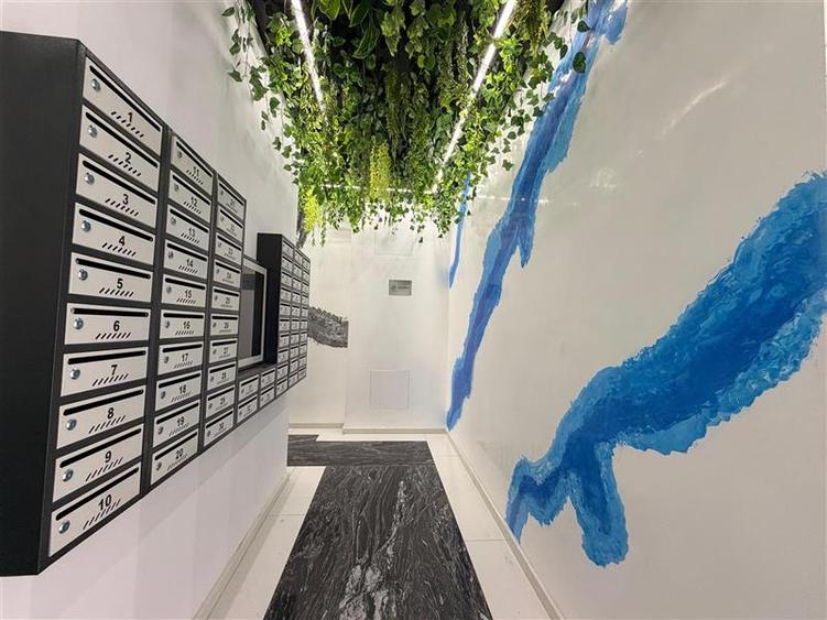 Apartament cu 3 camere, 2 bai Bloc nou Nicolina, et. intermediar