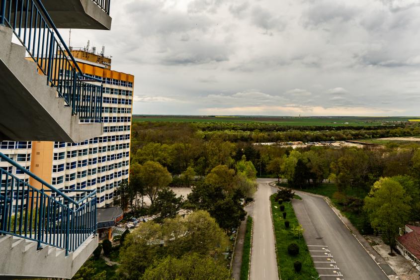 Ap. 3 cam 70 mp Olimp | balcon, vedere superbă | ideal vacanță & investitie