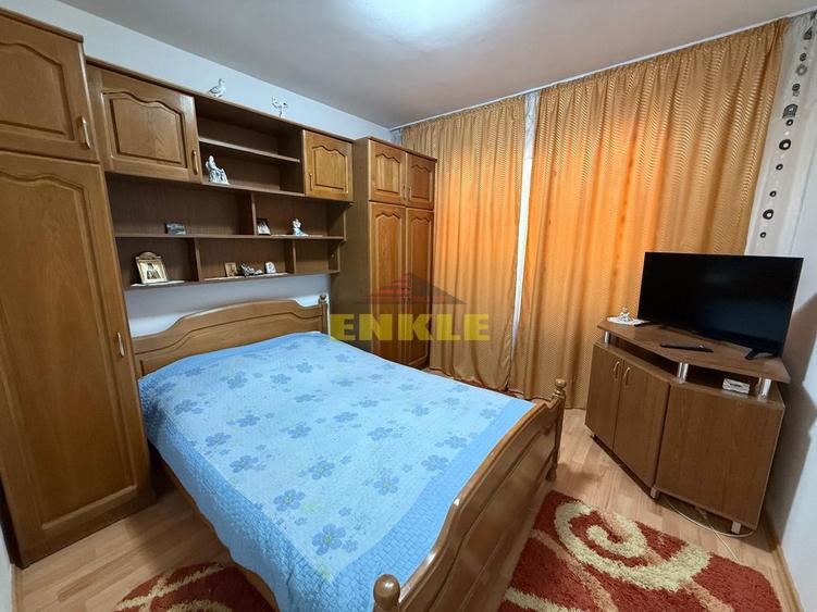 De închiriat – apartament cu 2 camere, zona Economic