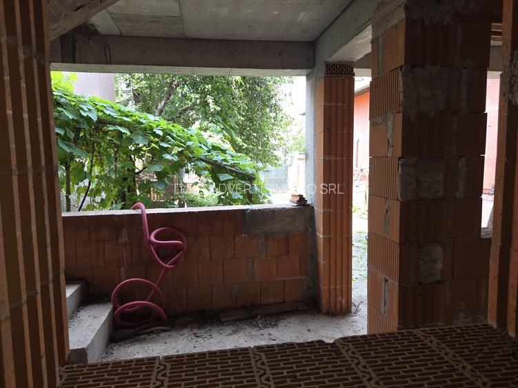 Calea Giulesti - Casa individuala P+2 - la rosu  - Caramida poroterm+ beton - 11