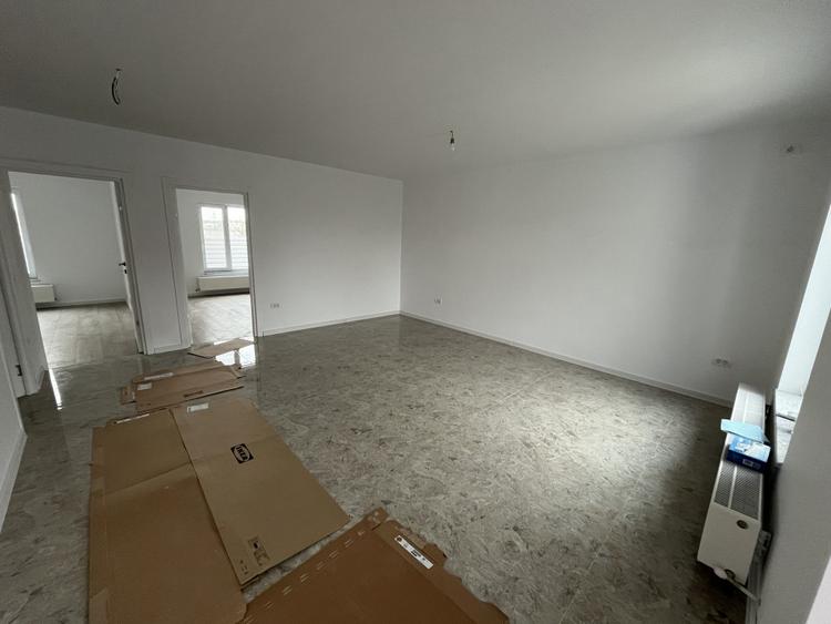 Oportunitatae! Casa moderna la sol, 3 camere, posibilitate mansardare!