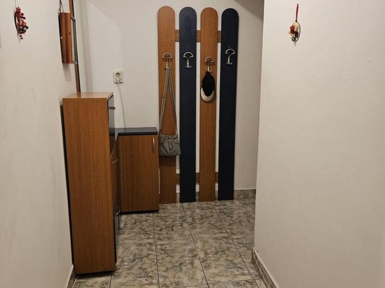 Apartament 2 camere, Calea Victoriei colt cu Piata Amzei complet amenajat