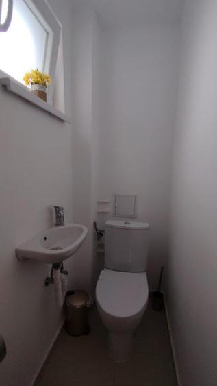GM1736 Inchiriere apartament Unirii-Traian nemobilat 5 camere , totul