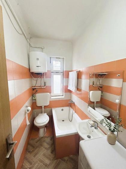 VAND MANSARDA CINEFILULUI