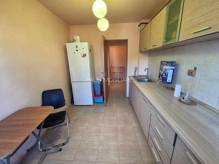 Casa de Cultură 2 camere CF 0 renovat 56 mp etaj 3 din 4