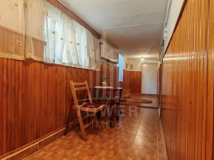 Casă individuală cu 3 camere, curte , în Sibiu, zona Lupeni