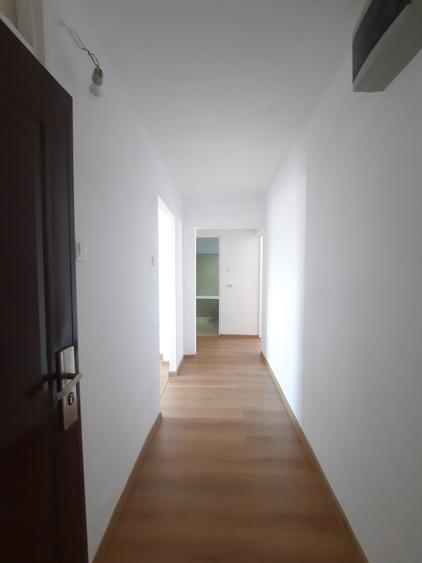 Apartament 2 camere decomandate, pivnita, Vasile Aaron
