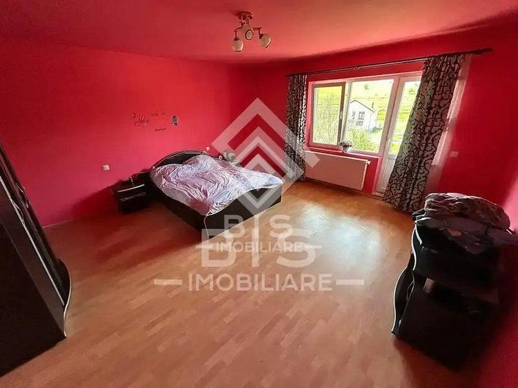 Casa spatioasa pe 3 nivele - Sigmir