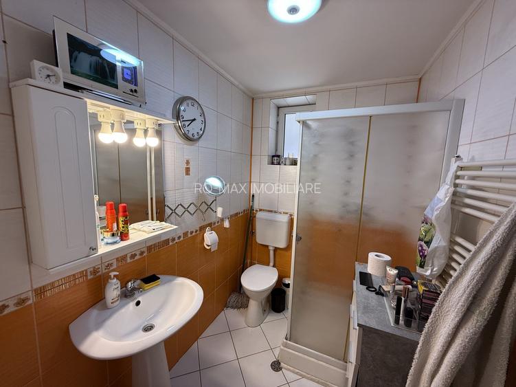 Vila P+1 cu terasă 255 mp + garaj 22,5 mp si teren 417 mp-Berceni ! - 17