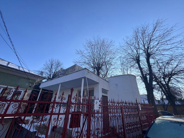 Spatiu comercial stradal de vanzare – Zona Sud, Bobalna