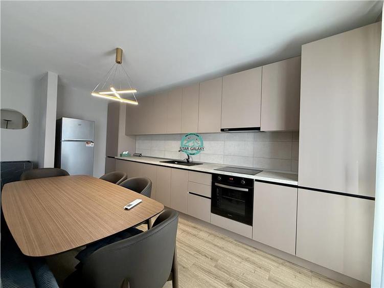 Apartament cu 2 camere de inchiriat, cu parcare, complex Maurer