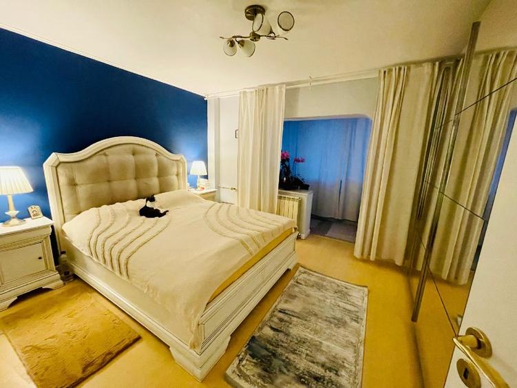 Apartament 2 camere, 63 mp – zona Decebal / Piața Alba Iulia – bloc 1990, etaj 3