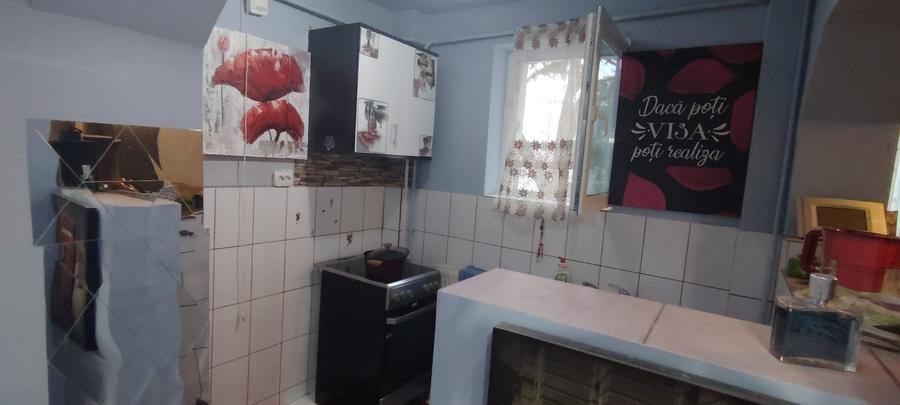 Apartament 3 camere Biserica Rossetti