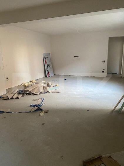 Apartament cu 3 camere, zona strazii Traian Vuia