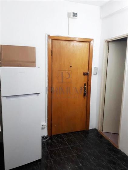 COMPLEX SATUDENTESC - 1 cam - etaj1 - centrala proprie - RENOVAT RECENT
