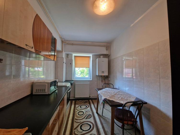 Apartament 2 camere termen lung de inchiriat