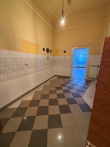 Apartament la casa ultracentral, str. Eminescu