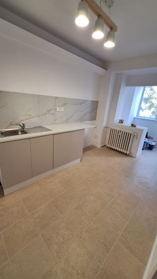 Decebal - Pta Muncii - Alba Iulia - Apartament 4 camere - Spatiu Birou -Cabinet