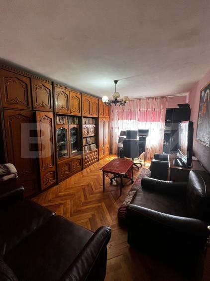 Apartament 2 camere, decomandat, zona Imparatul Traian