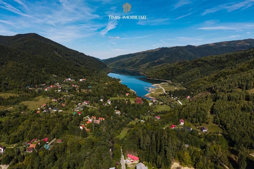 Central - 4 terenuri cu deschidere directa la padure – Poiana Mărului