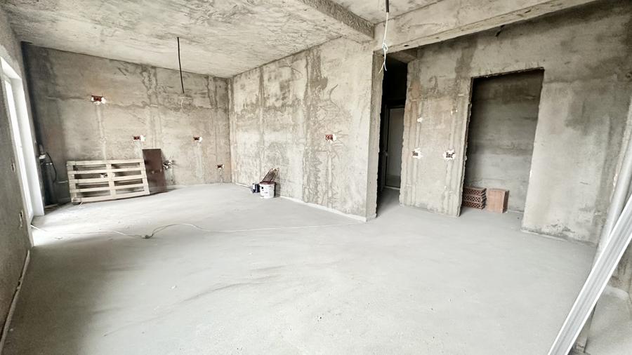 Apartament 3 camere - Terasa mare - 2 locuri de parcare - Mosnita