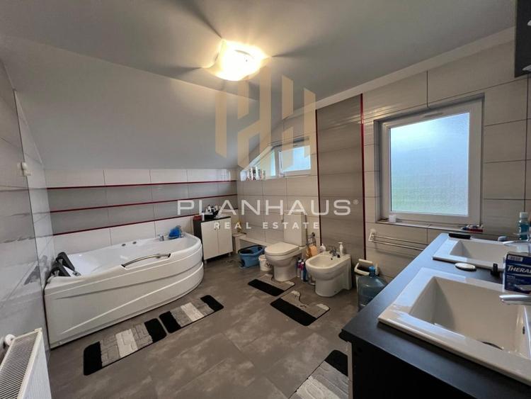 Casă modernă cu piscină, 8 ari teren  – Tăuții-Măgherăuș