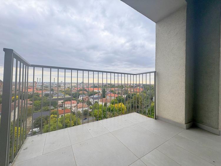 3 camere, mobilat, vedere panoramica, in zona Centrala