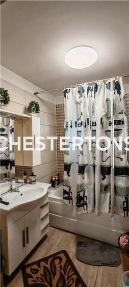 Apartament de 3 camere  81 mp, curte proprie 220mp, 2 locuri de parcare, si toat