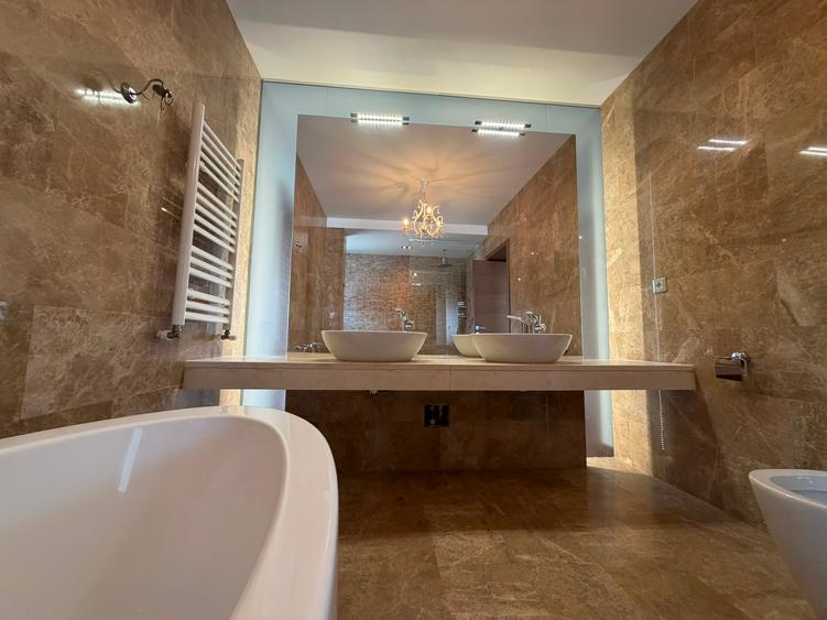4 BEDROOM VILA WITH POOL EROU IANCU NICOLAE | VILA 5 CAMERE EROU IANCU NICOLAE