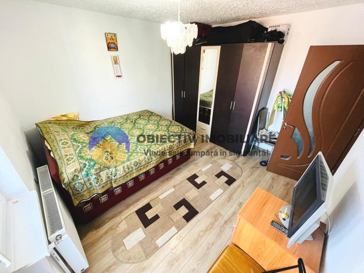 Apartament 2 camere – Zonǎ Centrală,etaj 3