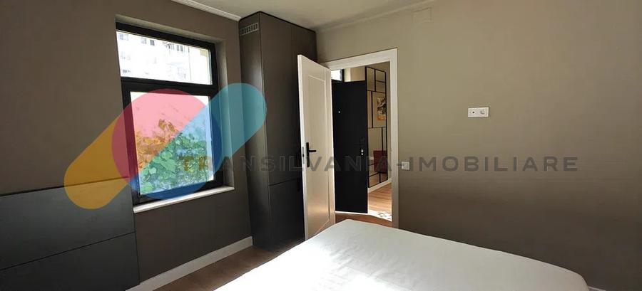 Apartament 2 camere la casa - curte - 2 locuri de parcare - Central