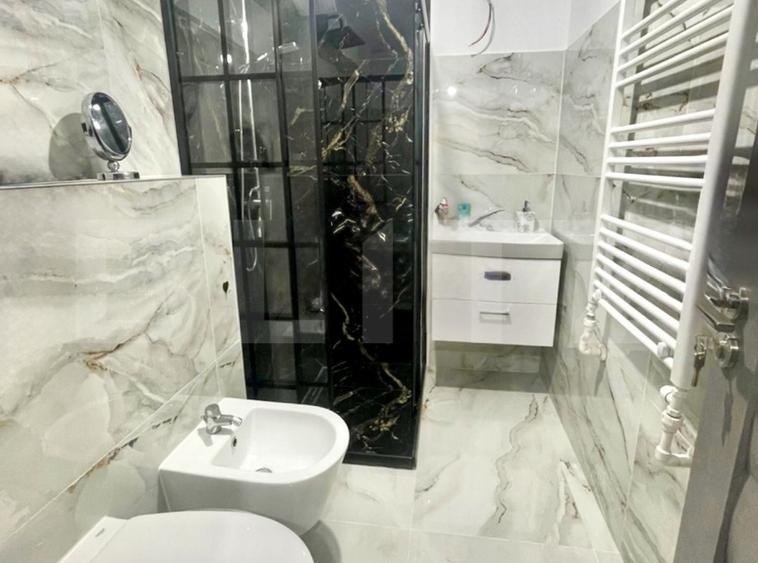 Apartament 2 camere,parter,balcon,zona Mercur