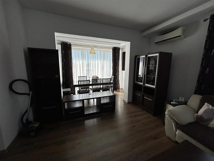 Apartament cu 3 camere de vanzare zona OCPI - Lidl