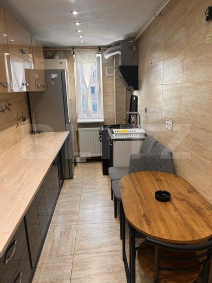 Apartament modern cu 3 camere, în zona centrală – vis-a-vis de Piața 1 Mai