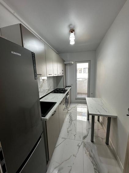 Inchiriez garsoniera moderna si spatioasa - Metrou Berceni- NOU