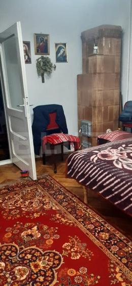 Casa de vanzare, cu 3 camere, 138 mp, zona Calea Domneasca