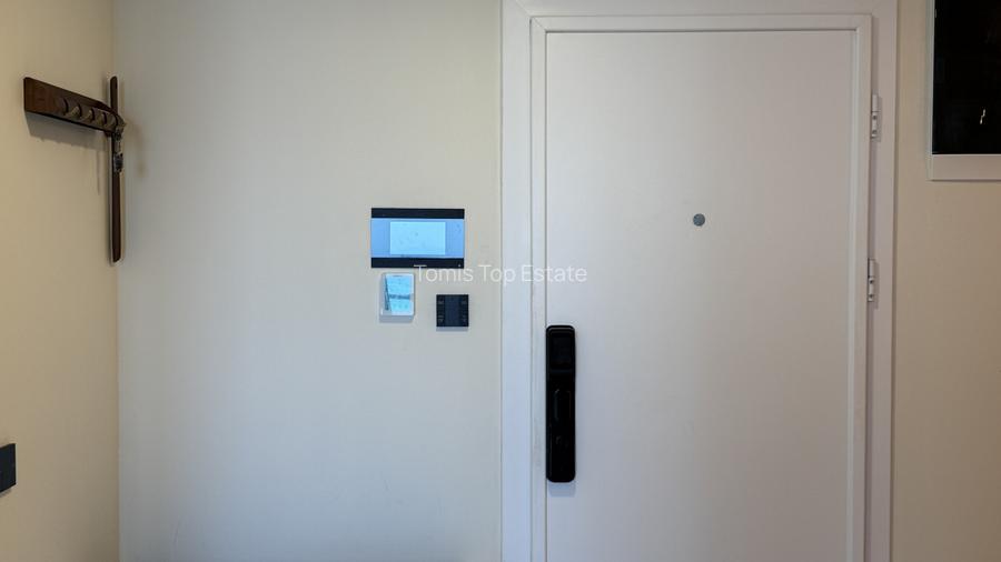Apartament cu 3 camere direct in prima linie la mare White Sea