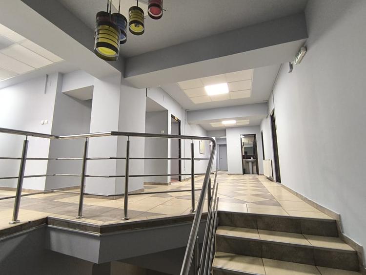 BALADA NEJ CASA DE CULTURA -Etaj in cladire de birouri si parcare!