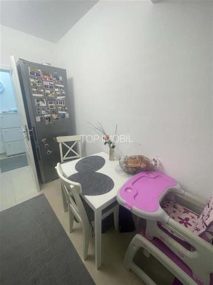 2 camere decomandat, etaj 1, zona Valea Adanca