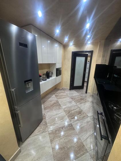 Apartament 3 camere de vanzare Dristor