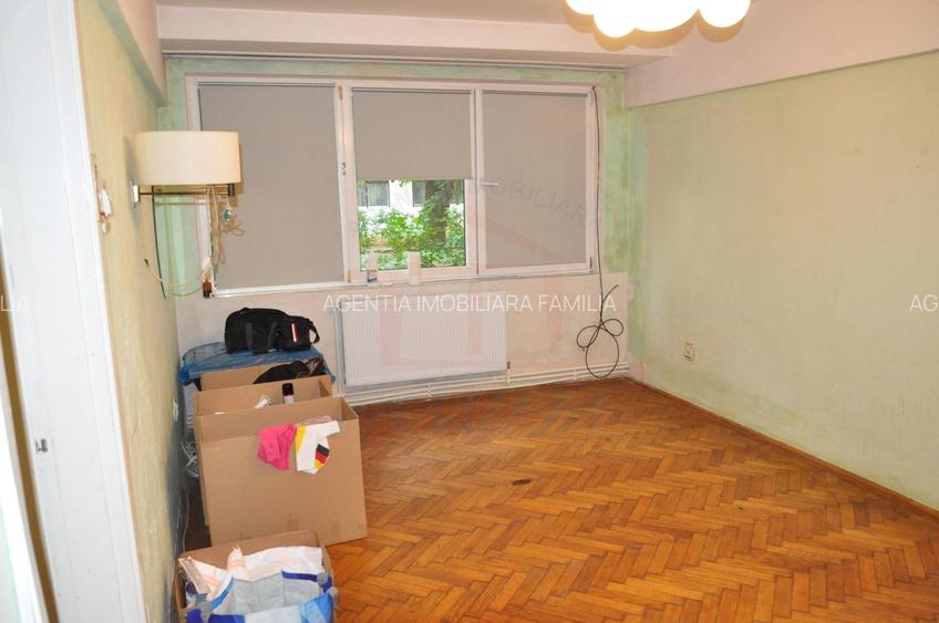 De vanzare apartament 2 camere, Centru - 8