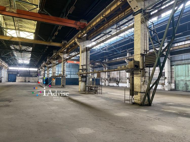 Spatiu industrial/Hala 4000 mp Pod rulant