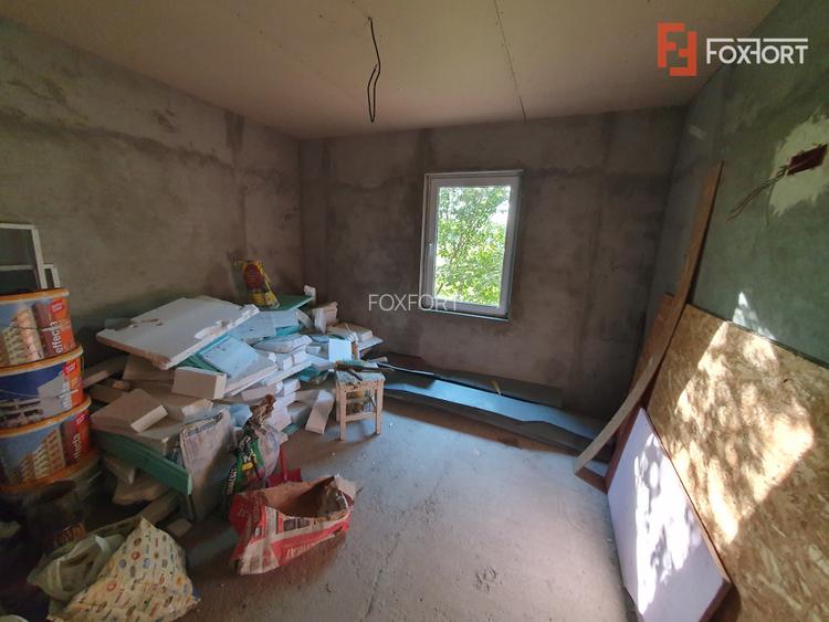 Casa individuala cu 5 camere si 2 bai, Central - Jebel - 13