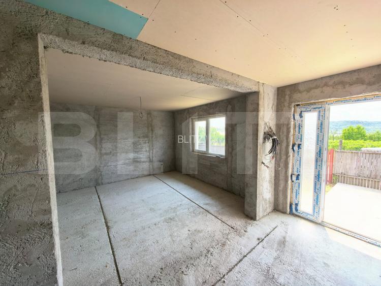 Casă parter de vânzare, 67 mp utili, teren 500 mp, front stradal, zona Erbiceni - 4