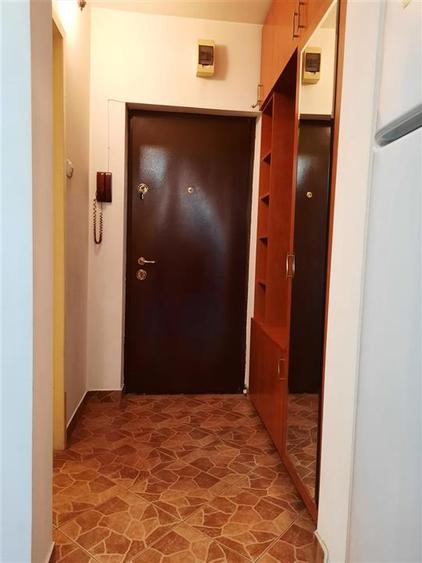 Garsoniera zona IANCULUI
