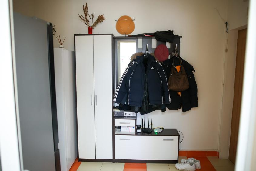Apartament 4 camere etaj 2 zona centrului vechi Casa de Cultura Adjud